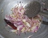 A picture of step 1 of Chatpata Matar Pulao.
