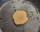 A picture of step 5 of Chicken Prawn cake.
