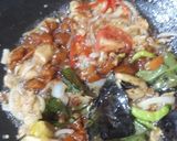 Foto langkah ke 3 dari resep #309.Ikan Asin Klothok Masak Asem Manis Pedas ala Emakku.