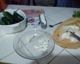Foto del paso 2 de la receta: Chiles horneados rellenos de queso y envueltos en tocino