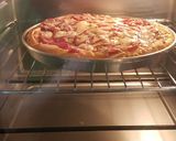 Foto langkah ke 7 dari resep Pizza smoked beef mozarella cheese.