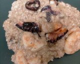 Foto del paso 3 de la receta: Risotto con pulpo y gambones buenísimo