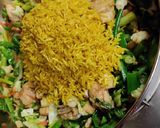 ট্রাডিশনাল মিক্সড সব্জী চিকেন পোলাও (mixed sabji chicken pulao recipe in Bengali) রেসিপির ধাপ 7 ছবি