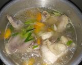 Foto langkah ke 2 dari resep 77. Sop Ayam Sederhana.