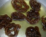 A picture of step 4 of Chocolate Jalebi.