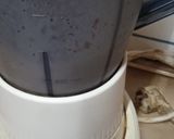 A picture of step 2 of Strawberry date and Banana Smoothie.