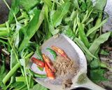 Gambar langkah 3 resipi Kangkung Goreng Belacan.