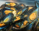 Foto del paso 5 de la receta: Mejillones al diablo con alioli estilo Tona