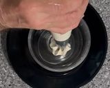 Foto del passaggio 2 della ricetta Semifreddo alla Crema di Latte e Pistacchi