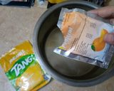 A picture of step 2 of Tang Pineapple.