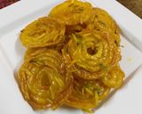 इंस्टेंट जलेबी (Instant Jalebi recipe in hindi) रेसिपी चरण 6 फोटो