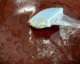Foto langkah ke 3 dari resep Chocolate Cake Truffles.