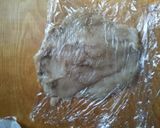 Csirkemellbe teker sonka, sajt-Leveles tésztában sütve! recept fázis 3 fotója
