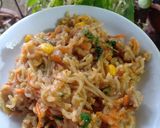 चिकन मॅगी नूडल्स (chicken maggi noodles recipe in marathi) रेसिपी स्टेप 4 फोटो 