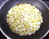 Foto del paso 1 de la receta: Guisantes con sofrito de tomate