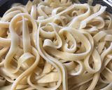 Foto del paso 1 de la receta: Fetuccini con pollo 🐔