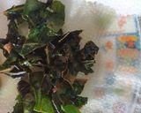 Foto del paso 6 de la receta Bacalao infusionado con verduritas, acelgas y ajos chips