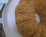 صورة لخطوة 4 من وصفة كيك الزبادي وزبدة الفول السوداني بالسمسم..هشة والطعم خرافي 🍩