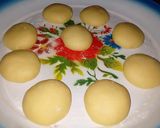 Foto langkah ke 2 dari resep Donat Empuk Tanpa Kentang.