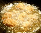 A picture of step 3 of Homemade crispy KFC style chicken popcorn😍.