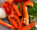 Foto del paso 2 de la receta: Cazuela de pollo con repollitos de Bruselas