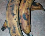 A picture of step 1 of Platanos machos (fried plantain banana).
