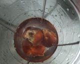Foto langkah ke 2 dari resep Jus Madu Kurma.