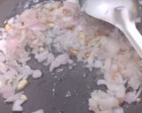 A picture of step 4 of Cheesy Rice Capsicum.
