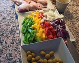 Foto del paso 1 de la receta: Pollo con pimientos