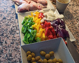 Foto del paso 1 de la receta: Pollo con pimientos