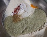 बेड़मी पूरी और सब्जी (bedmi poori aur sabzi recipe in Hindi) रेसिपी चरण 6 फोटो