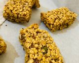 A picture of step 4 of Granola Energy Bars.