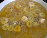 A picture of step 3 of Tostones.