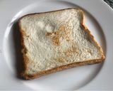 Hình bước làm 3 của món 🥪 Sandwich Sáng Nhanh Ngon Với Phô Mai Tươi Kiri, Trứng, & Bacon 🥓