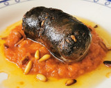 Foto del paso 4 de la receta: Tapa de Morcilla de Cebolla con Sofrito de Tomate casero