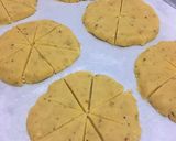Foto langkah ke 2 dari resep Vegan Gluten Free Pizza Cookies.