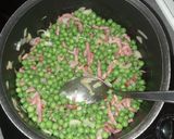 Une image de l'étape 3 de Poëllée de petits pois et lardons.