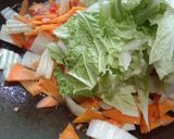 Foto langkah ke 3 dari resep Tumis Wortel Sawi Putih.