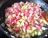 Foto del paso 1 de la receta: Arroz con pavo, calabacín y salsa de soja
