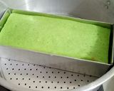 Foto langkah ke 7 dari resep Bolu pandan kukus simple.