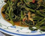 Foto langkah ke 3 dari resep Tumis pucuk daun ubi.