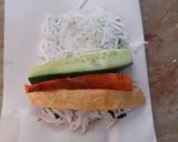 A picture of step 5 of Vegetable Sushi.