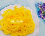 Hình bước làm 3 của món Mứt dừa dẻo sầu riêng màu vàng của hạt dành dành