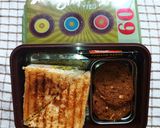 A picture of step 5 of The Ultimate Avocado Sandwich. (A Lunchbox For kids).