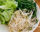 Hình bước làm 3 của món Hủ tiếu sườn - bò viên phô mai