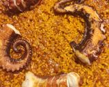 Foto del paso 8 de la receta: Arroz a la Paella de Pulpo Con Mayonesa de Ajo Dorado y Salsa de Humo