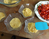 Foto del paso 1 de la receta: Tartitas de fresas y crema de nata