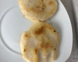 Foto del paso 3 de la receta: Arepas venezolanas, de reina pepiada