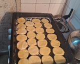 Foto del paso 5 de la receta: Alfajores de limón rellenos con dulce de leche y corazón de ganache de chocolate