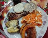 Foto del paso 6 de la receta: Pollo con miel y mostaza a las brasas con ensalada